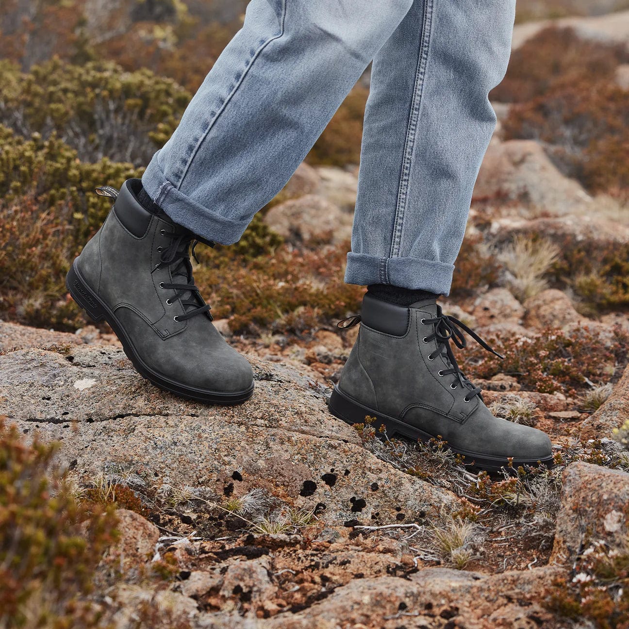 Blundstone #2427 Lace Up Original Boots - Rustic Black - Image 3