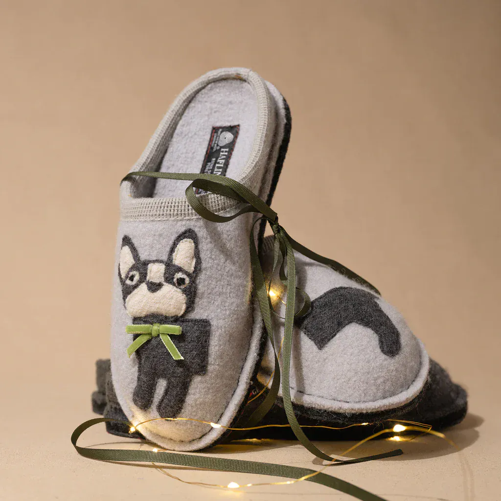 Haflinger Women's Flair Puppy Slippers- Light Grey
